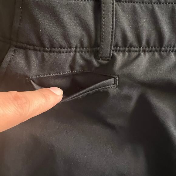 Under Armour Black Athletic Skort Golf Tennis Skirt Built-In Shorts Size 2 - Picture 11 of 13